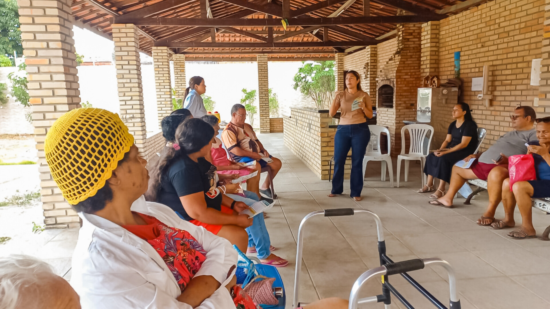 CAPS Geral promove conversa sobre uso seguro de medicamentos
