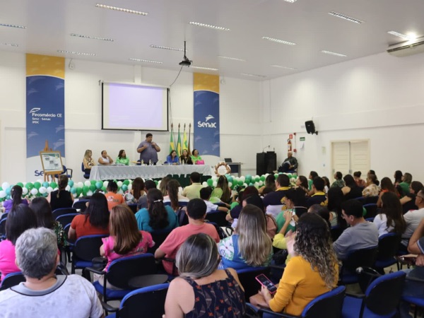 Prefeitura realiza encontro com gestores da rede municipal de educação sobre metas do SPAECE 2023