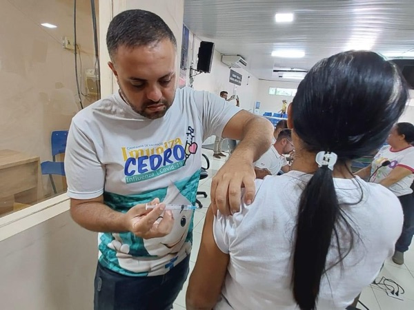 Cedro realiza mutirão com vacina contra a gripe para toda a população