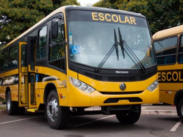 Prefeitura disponibiliza transporte gratuito para estudantes que farão segunda fase da UECE
