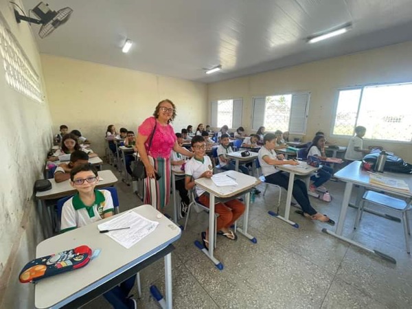 Mais de 700 alunos participam da aplicação da prova da OBA