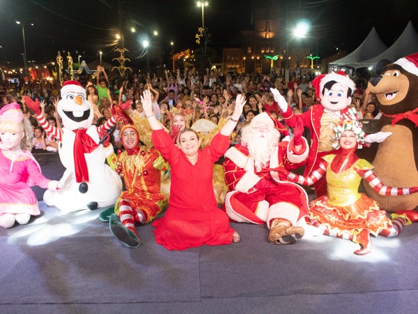 Prefeita Magna comemora sucesso da abertura do 18º Natal Iluminado de Rio Tinto