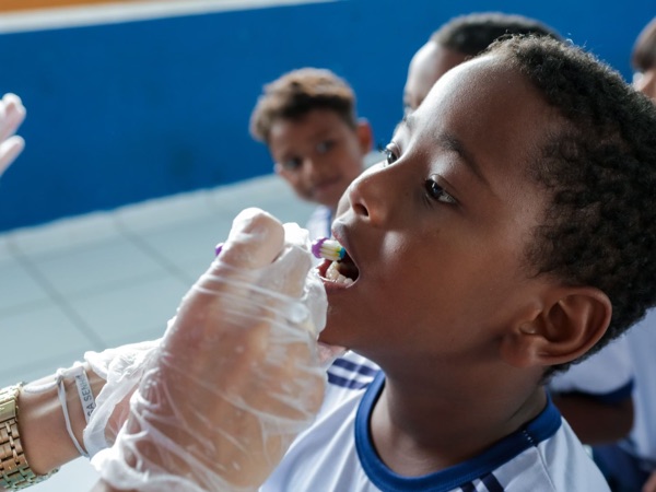 Alimentação saudável é tema de ação em escola no Maiobão