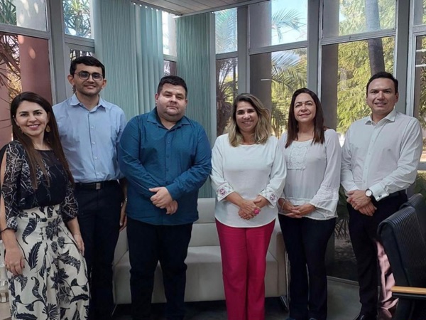 Equipe da Sefin realiza acordo cooperação com a Escola de Gestão Pública do Ceará de formação para os servidores