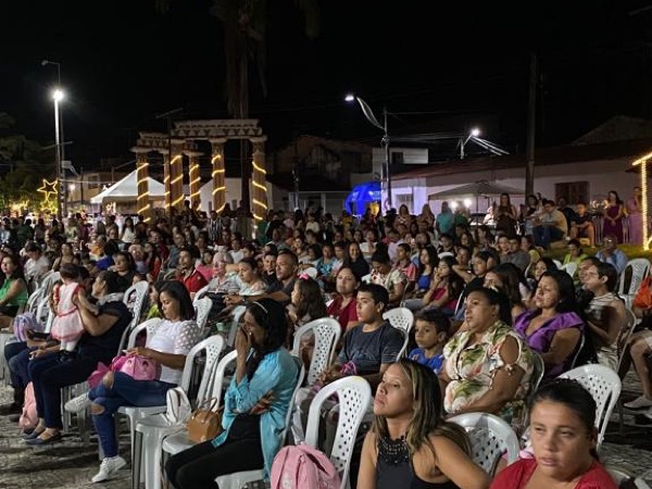 Praça da Paixão foi palco da Abertura do Natal Encantado de Pacatuba 2023