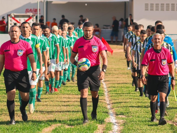 Início do Campeonato Ibicuitinguense de Futebol - 1ª Divisão: Competição Promete Agitar os Fins de Semana da Cidade